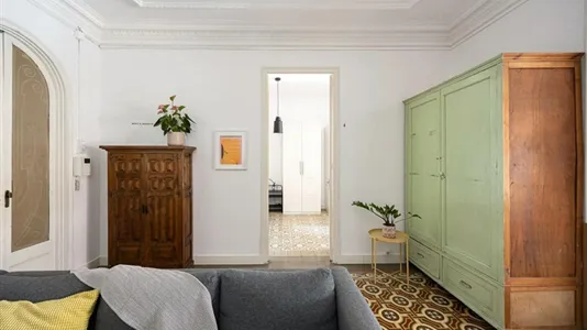 Rooms in Barcelona Eixample - photo 10