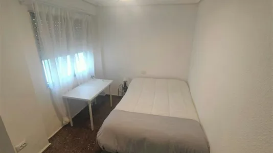 Rooms in Tavernes Blanques - photo 6