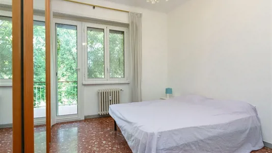 Rooms in Roma Municipio IX – EUR - photo 2