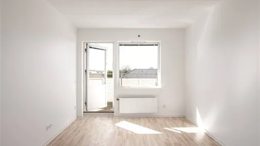 Apartments in Oxie - photo 1