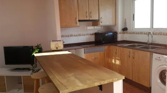 Rooms in el Camí de Vera - photo 9