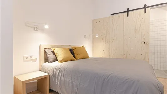 Rooms in Barcelona Gràcia - photo 9