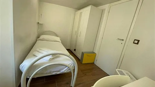 Rooms in Napoli Municipalità 2 - photo 3