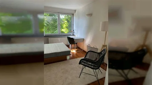 Rooms in Brussels Sint-Joost-ten-Node - photo 2