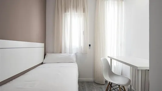 Rooms in Madrid Centro - photo 2