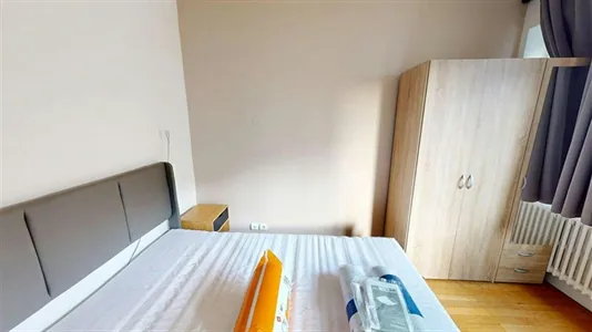 Rooms in Saint-Julien-en-Genevois - photo 3