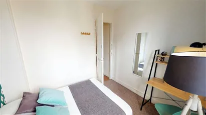 Room for rent in Boulogne-Billancourt, Île-de-France