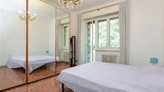 Rooms in Roma Municipio IX – EUR - photo 1