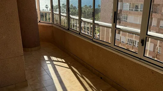 Rooms in Almería - photo 8