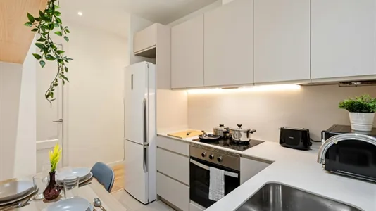 Rooms in Barcelona Eixample - photo 9