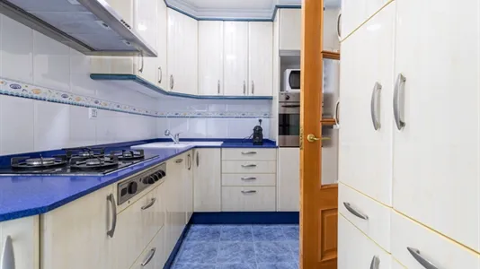 Rooms in Valencia Extramurs - photo 8