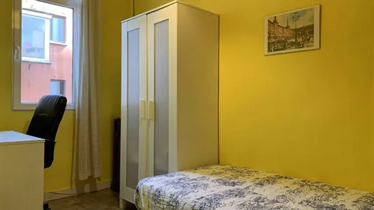 Rooms in Madrid Chamberí - photo 4