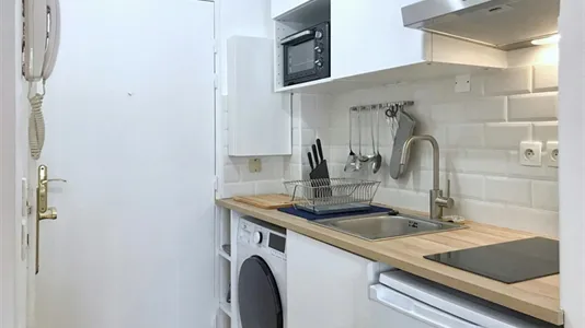 Apartments in Paris 17ème arrondissement - photo 10