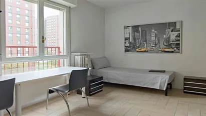 Room for rent in Milano Zona 9 - Porta Garibaldi, Niguarda, Milan