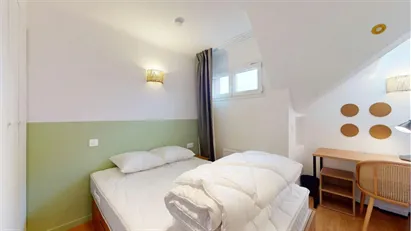 Room for rent in Nanterre, Île-de-France