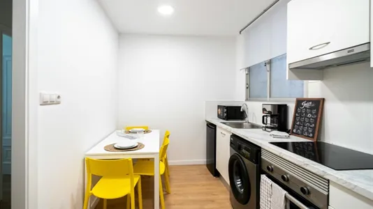 Rooms in Valencia Extramurs - photo 9