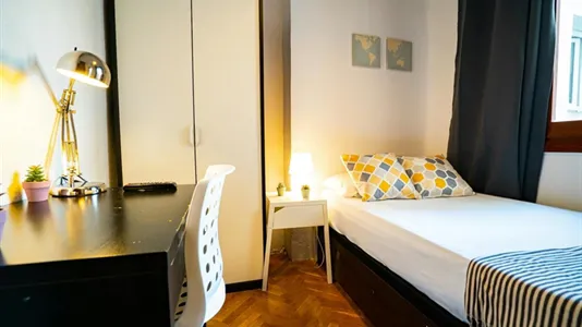 Rooms in Madrid Chamberí - photo 4
