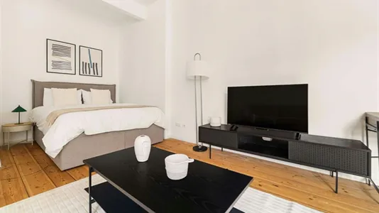 Apartments in Berlin Neukölln - photo 2