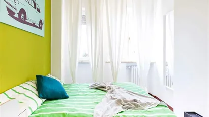 Room for rent in Milano Zona 6 - Barona, Lorenteggio, Milan