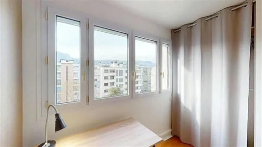 Rooms in Grenoble - photo 2