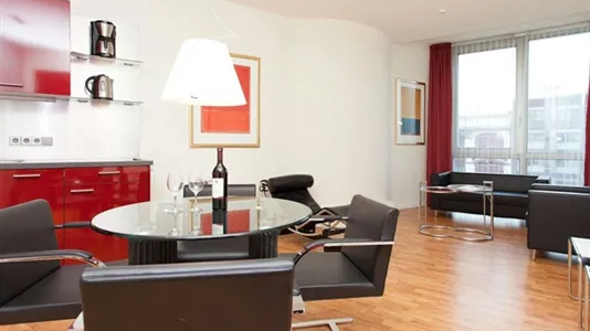 Apartments in Berlin Charlottenburg-Wilmersdorf - photo 2