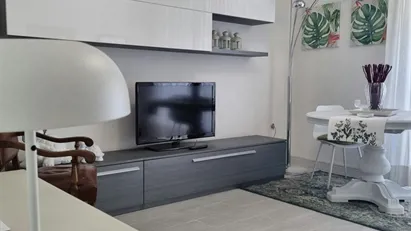 Apartment for rent in Milano Zona 8 - Fiera, Gallaratese, Quarto Oggiaro, Milan