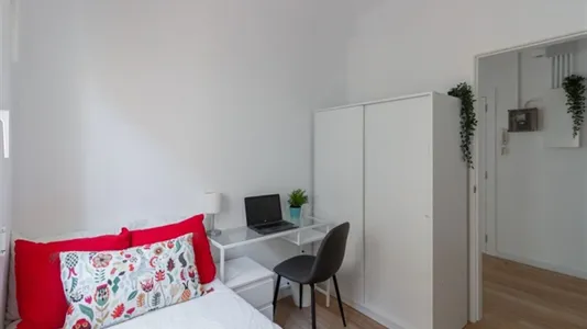 Rooms in Barcelona Gràcia - photo 7