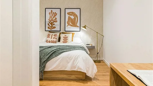 Rooms in Barcelona Eixample - photo 3