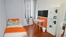 Room for rent, Modena, Emilia-Romagna, Via Emilia Ovest