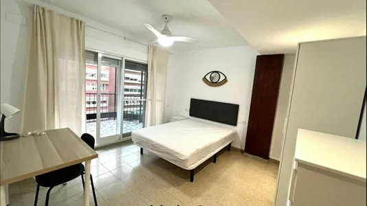 Rooms in Tavernes Blanques - photo 1