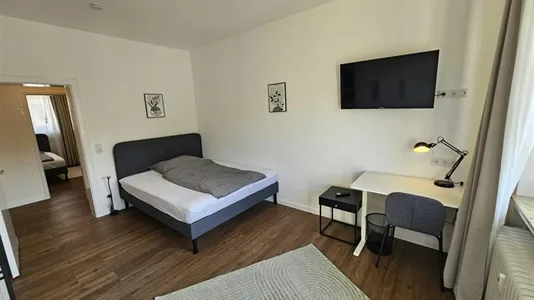Rooms in Frankfurt Bornheim/Ostend - photo 2