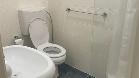 Rooms in Almada - photo 9