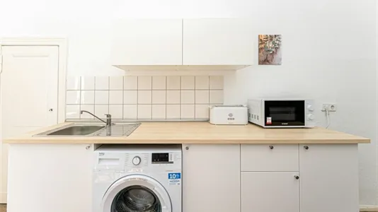 Rooms in Berlin Friedrichshain-Kreuzberg - photo 9