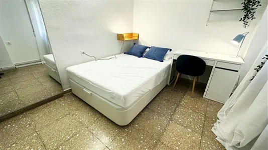 Rooms in Valencia Ciutat Vella - photo 1