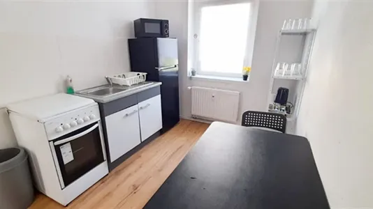 Apartments in Burgenlandkreis - photo 1