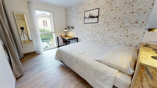 Rooms in Lyon - photo 2