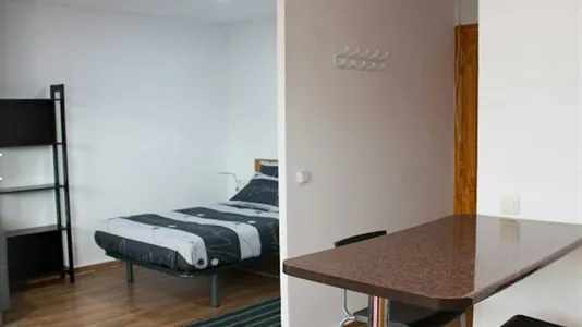 Apartments in Barcelona Ciutat Vella - photo 6