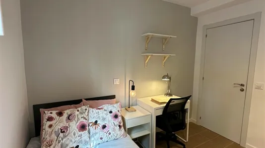 Rooms in Madrid Carabanchel - photo 2