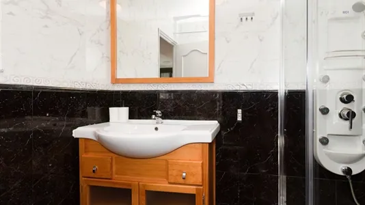Rooms in Alcalá de Henares - photo 7