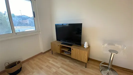 Rooms in Almada - photo 9