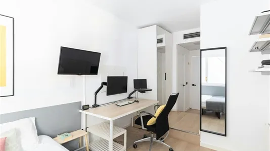Rooms in Barcelona Eixample - photo 6