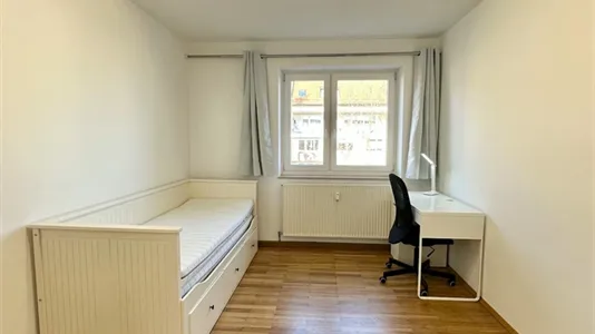 Rooms in Location is not specified - photo 1