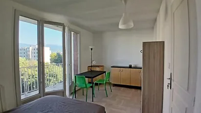 Room for rent in Grenoble, Auvergne-Rhône-Alpes