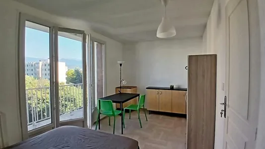 Rooms in Grenoble - photo 1