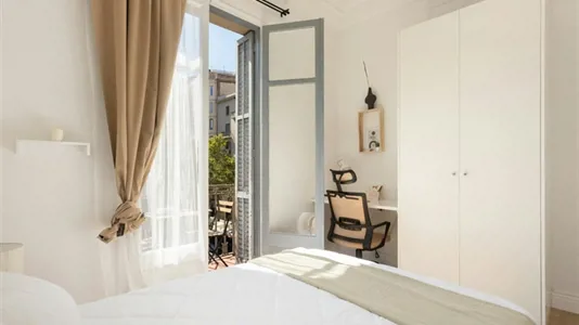 Rooms in Barcelona Les Corts - photo 2