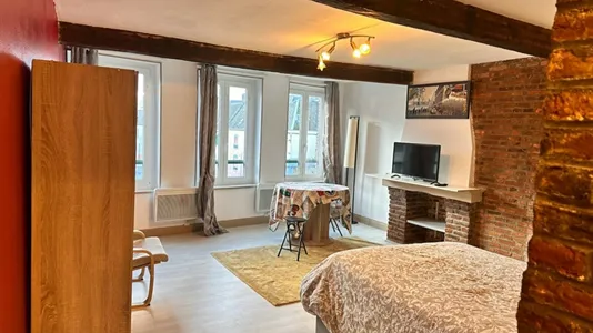 Apartments in Vervins - photo 9