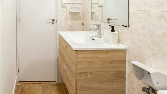 Rooms in Zaragoza - photo 7