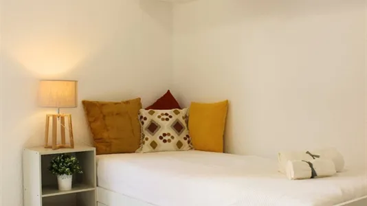 Apartments in Nanterre - photo 4