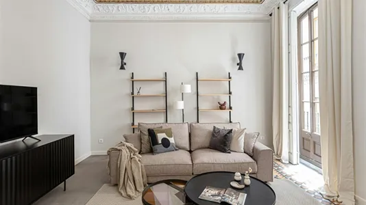 Apartments in Barcelona Ciutat Vella - photo 4