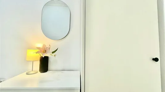 Rooms in Madrid Salamanca - photo 4